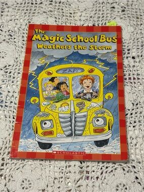 Vintage 2008 Scholastic The Magic School Bus Drives Through a Storm